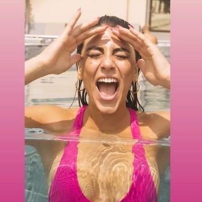 _Komorebi_97's profile picture. Posta per Elon:quella in foto Giulia Salemi,io così manco in un'altra vita 🤣🫣