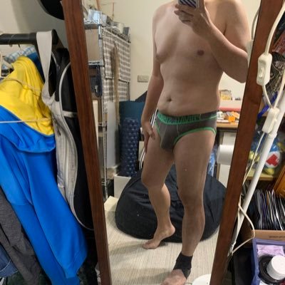 CJ82779905's profile picture. 176/87/16/4 本網站含有18禁成人內容，未成年人士請勿觀看，申請追蹤視同您已閱讀且符合法令成人規範，並同意以上資訊。