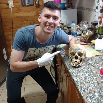 gusty_canalla94's profile picture. Ex tenista, Ex arquero, Ex taekwondista, Hincha Fanatico del Glorioso Rosario Central