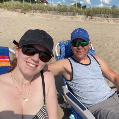 i'm thirtythree and rather fond of the toronto bluejays/mapleleafs/F1. self proclaimed crazy cat lady. married my best friend. boy mama x2 💙 cancer survivor 🎗