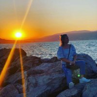 Nesrin (@neschrin) 's Twitter Profile