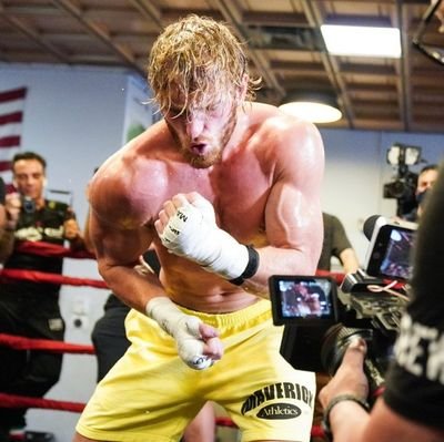 loganpaulspoon's profile picture. 🐐❤️