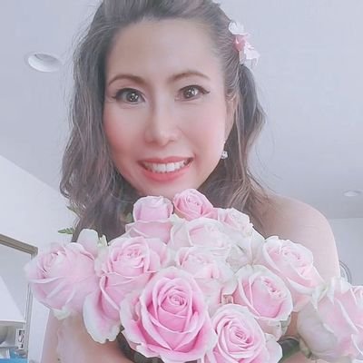 experien_CEZ's profile picture. Surgical & Geriatric Nurse, I’m a BLESSING & a GODDESS who loves 2 travel, nature lover who adores life & enjoys every Experien_CEZ