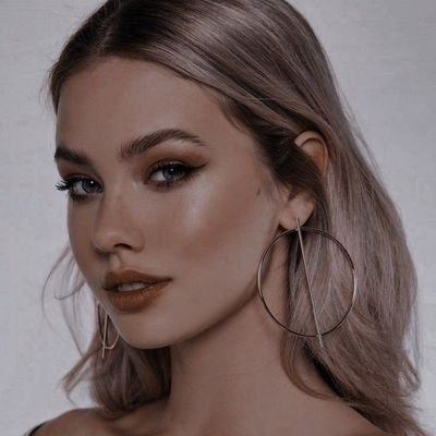 Elisaa067's profile picture. GT var