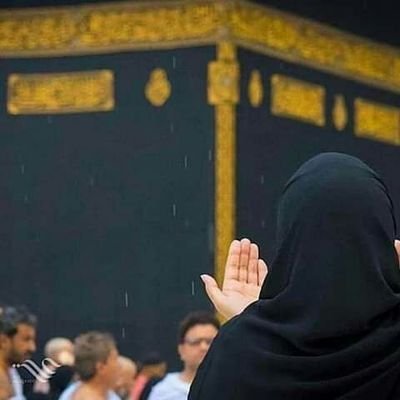 يالله لا تعيّشني حياة خاليـِه من اهلي , ومن تفاصيّلهم الحُلوه 🌱💛
👸💙