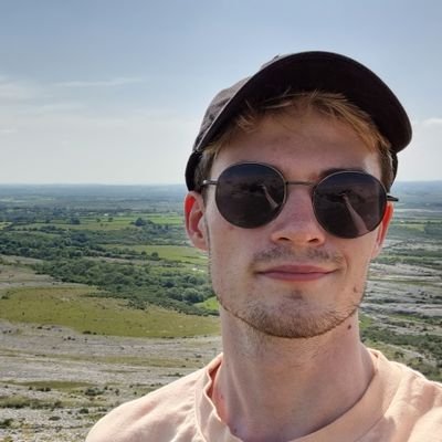 froge_ttv's profile picture. 25 y/o i like to travel, learn languages and play games
