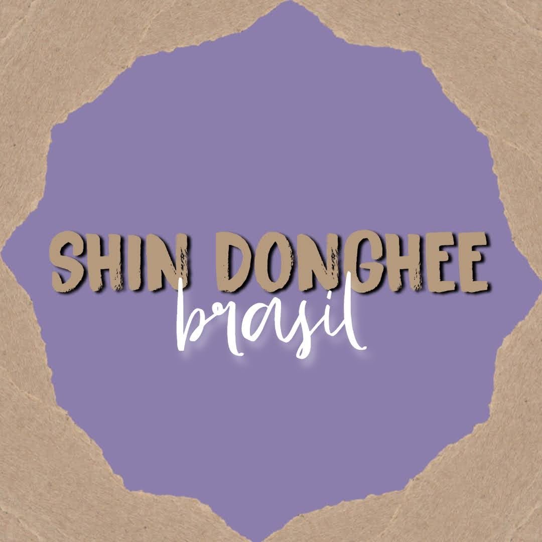 Fanbase Brasileira dedicada ao cantor, rapper, dançarino, diretor, youtuber, apresentador e integrante do grupo Super Junior, Shin Donghee (@Shinsfriends).