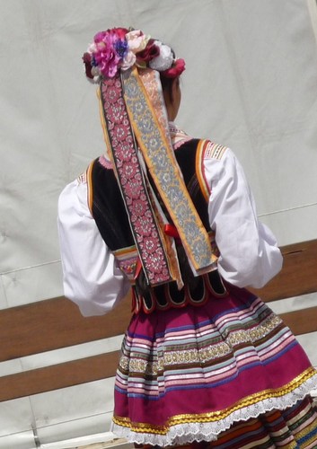 Little Heidi - Creating folk-inspired fashion for today.