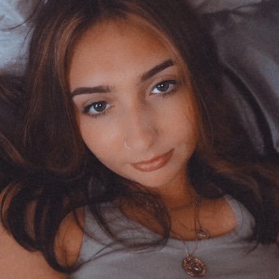 LeahHale13's profile picture. 