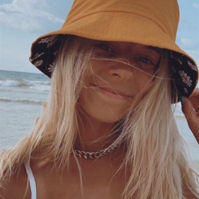 gap tooth bitch
