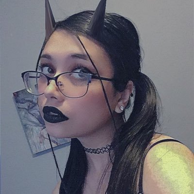 insomniacauden's profile picture. “ℑ 𝔐𝔶𝔰𝔢𝔩𝔣 𝔞𝔪 𝔖𝔱𝔯𝔞𝔫𝔤𝔢 𝔞𝔫𝔡 𝔘𝔫𝔲𝔰𝔲𝔞𝔩” 🖤⛓🕷🔪💀 Music Enthusiast || 23 || Alt, Filipino, LGBTQ+ (sometimes i do spooky cosplays)