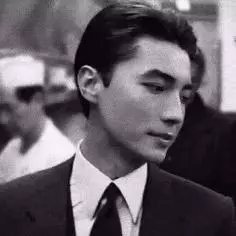 mRClcqq0ZUVSfMD's profile picture. 