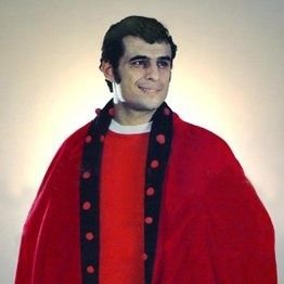 از بنیان پرسپولیس پرسپولیسی پیر شده با پرسپولیس ، با افتخار یادگار شش تائی ها هستم
❤❤❤❤❤❤