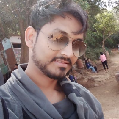 vpngzb's profile picture. Professional Banker