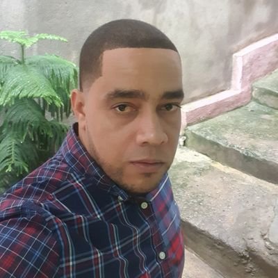 carlosrosado85's profile picture. 