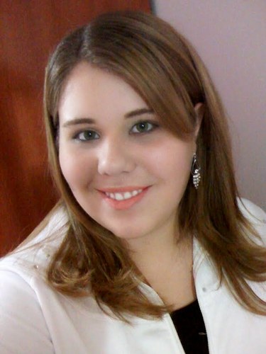 Filha de Deus!! Amo musica ♫ ,piano e ♪ amo tocar!! Amo minha família perfeita, amigos(as), futebol  ►PALMEIRAS◄...Deus é mto bom comigo ☺