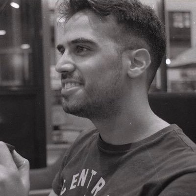 yasinmunoz's profile picture. haciendo camino al andar