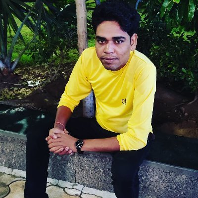 *जितना मजाक दुनियां उड़ाती हैं*
*उतनी ही तकदीर जगमगाती है*
*जब सर पर मेरे बाबा का हाथ होता है*
*तो जिन्दगी पल भर में बदल जाती है।*
*।। जय श्री श्याम ।।*
