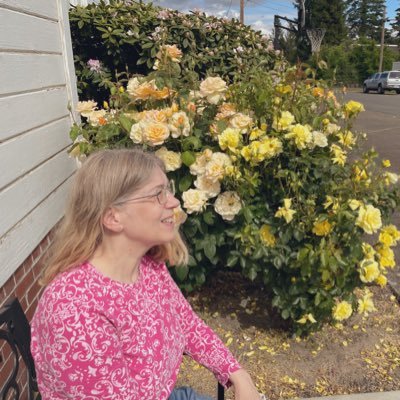 Jeannet75789525's profile picture. Princess