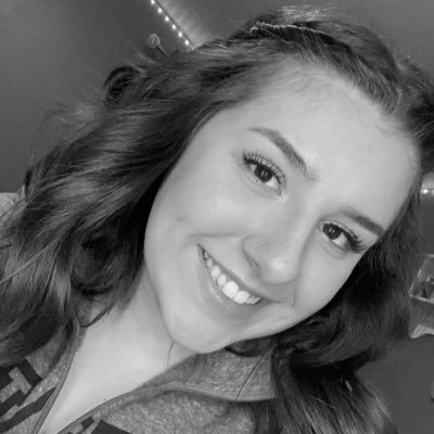 bellalongo44's profile picture. she/her, broke as a joke, Medaille