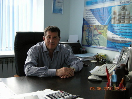 stroikorp's profile picture. Помогая идущему в гору, ты сам поднимаешься к вершине