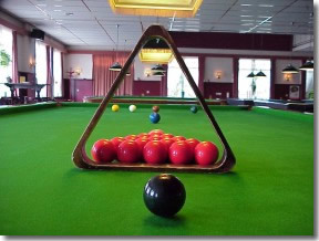 Hier moet je zijn om gezellig te kunnen snookeren, poolen, biljarten en darten!