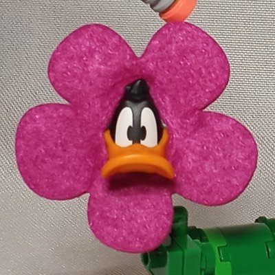 AFOL, gamer, otaku, animal/music/film lover, and founder of Don Brickles Productions! IG: deebobricks