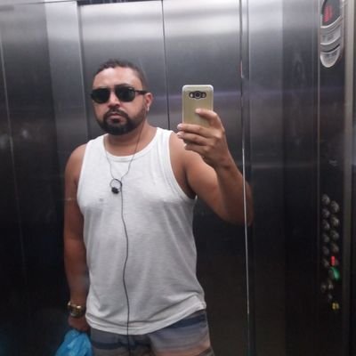 Amor a Deus acima de todas as coisas.