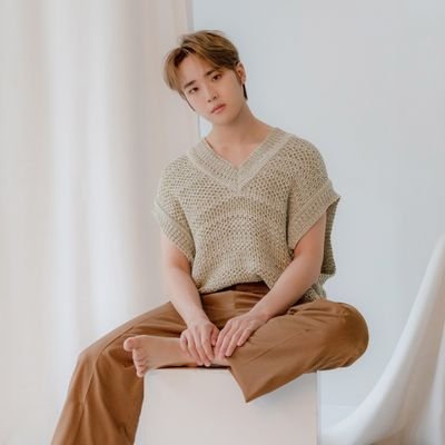 🌞 𝐆𝐨𝐥𝐝𝐞𝐧𝐧𝐞𝐬𝐬 𝟐𝐧𝐝 𝐆𝐞𝐧 🌞
𝘎𝘰𝘰𝘥 𝘤𝘰𝘯𝘷𝘦𝘳𝘴𝘢𝘵𝘪𝘰𝘯 𝘴𝘵𝘢𝘳𝘵𝘦𝘳: 𝘞𝘩𝘰'𝘴 𝘺𝘰𝘶𝘳 @GoldenChild 𝘣𝘪𝘢𝘴?