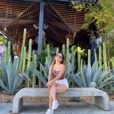 Valen097's profile picture. 