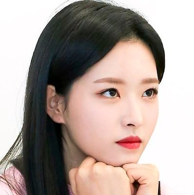 chaelisahye's profile picture. for twice blackpink and loona