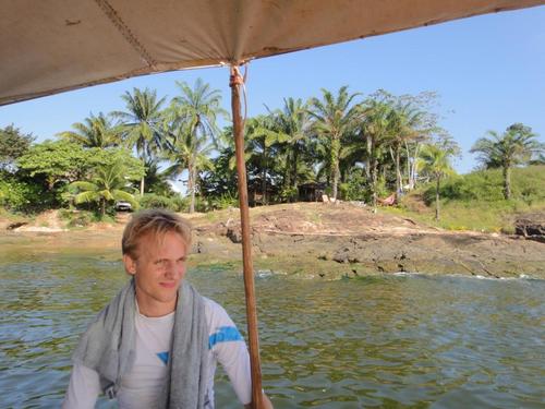 SylvesterHorst's profile picture. Sylvester (1983) enjoys citylife in Amsterdam. He also works there, both for Triode and the love of music.