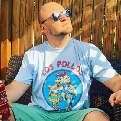 Wortspiel-Fetischist,3xDaddy,hard music lover,Software-Engineer,Team Lead,Swift geek,UX-lover,vong Niveau flexibel,band-guitarist,winter is coming, mobile first