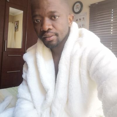 Jr3318985309's profile picture. living my life like it Golden