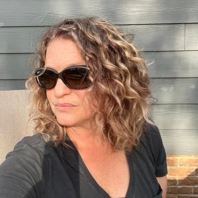 riverofgrass's profile picture. 