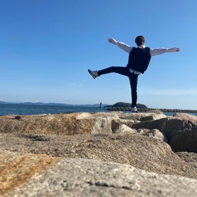 M2Y293rJZXjyCCW's profile picture. 爱推特，爱交友，爱美食，爱美景～