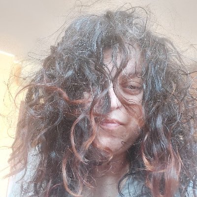 Social Media Manager, Giornalista, Mamma & Donna.
Credo a Babbo Natale e agli incantesimi con la bacchetta magica.
Se volete, datemi pure della strega.