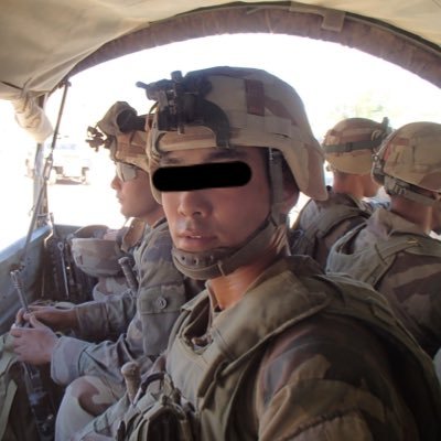 veteran203324's profile picture. 元フランス外人部隊伍長。マリ共和国にて空挺作戦に参加しました。今は除隊して日本で普通に働いています。フォロワーを増やすためならなんでもやる乞食のようなツイートをしています。 ポップでキャッチーな帰還兵☆
