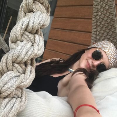 ecemcetink's profile picture. 