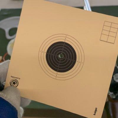 エアライフル射撃をやっている一般大学生クレー射撃もやりたいと悩み中 主食はあんこ但し白餡は認めない