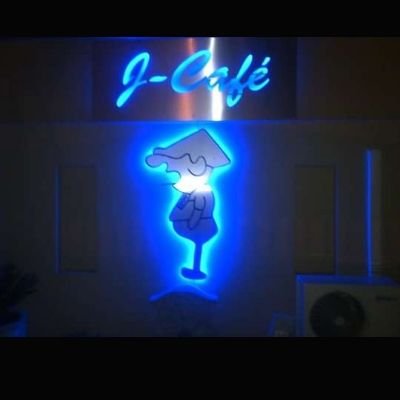 loxion50's profile picture. African Child,#NOTAFANOFPOLITICALIDOLS