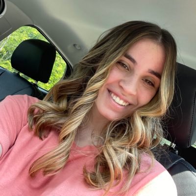 julialibbon_'s profile picture. 