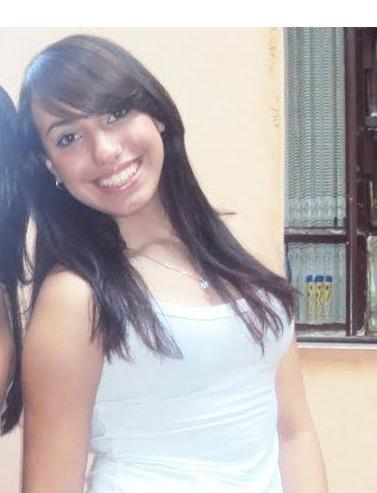 Bailarina. Líder. Discípula. Amiga. Filha. Companheira. Apaixonada. Sonhadora. Um pouco de tudo! =)