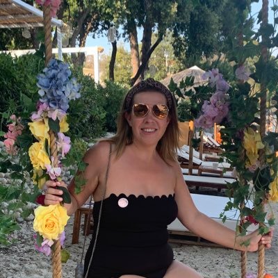 calaroo's profile picture. 43year old. Loves holidays, Fragrance, makeup and fashion. Also a freebie! ❤️❤️❤️ Instagram @miss_cal_cal All my opinions are my own!
