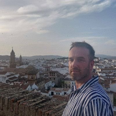 Me encanta viajar, disfrutar de la gastronomía y dedicar tiempo a relacionarme.
Tolerante.