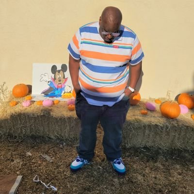 blacchest's profile picture. living life look fresh ! los Angeles king born and raised