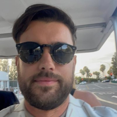 Welcome all Jack Whitehall Fans (Not crashing bores). This is a safe space #TrustTree for all Jack Whitehall Fans! 🌳 the goal is for Jack to follow☺️
