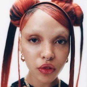 gIossful's profile picture. i hate this app