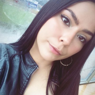 ¿Por qué no empezamos con algo nuevo ?
💁♀️
Ingeniera Comercial