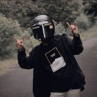 27Vmansyah's profile picture. Be yourself